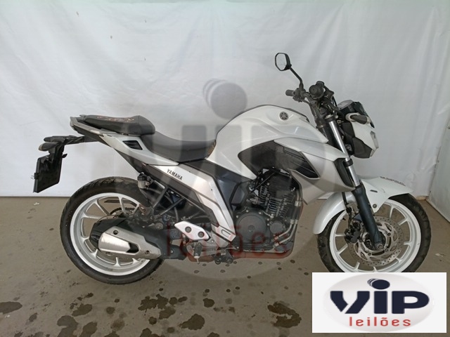 FZ25 FAZER 2019